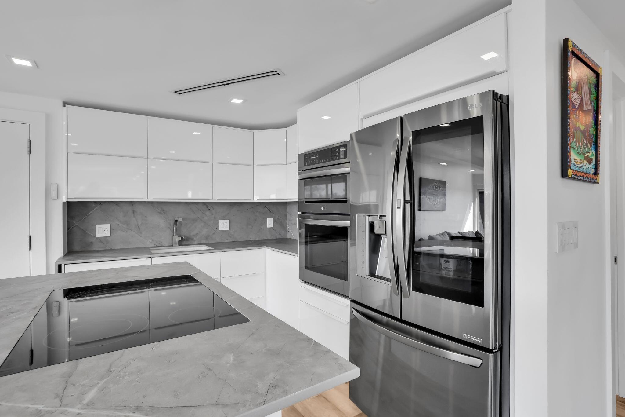 Middle River Dr, Fort Lauderdale, FL 33305