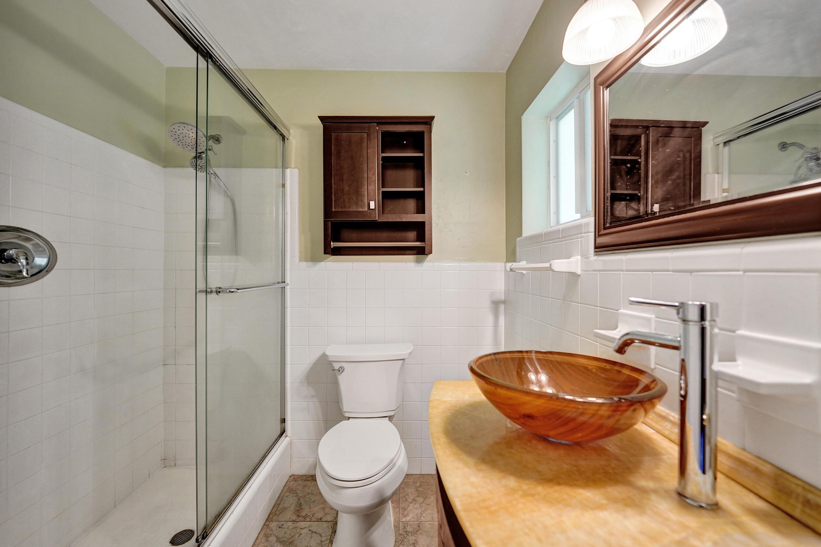 Ne 36th St, Oakland Park, FL 33334