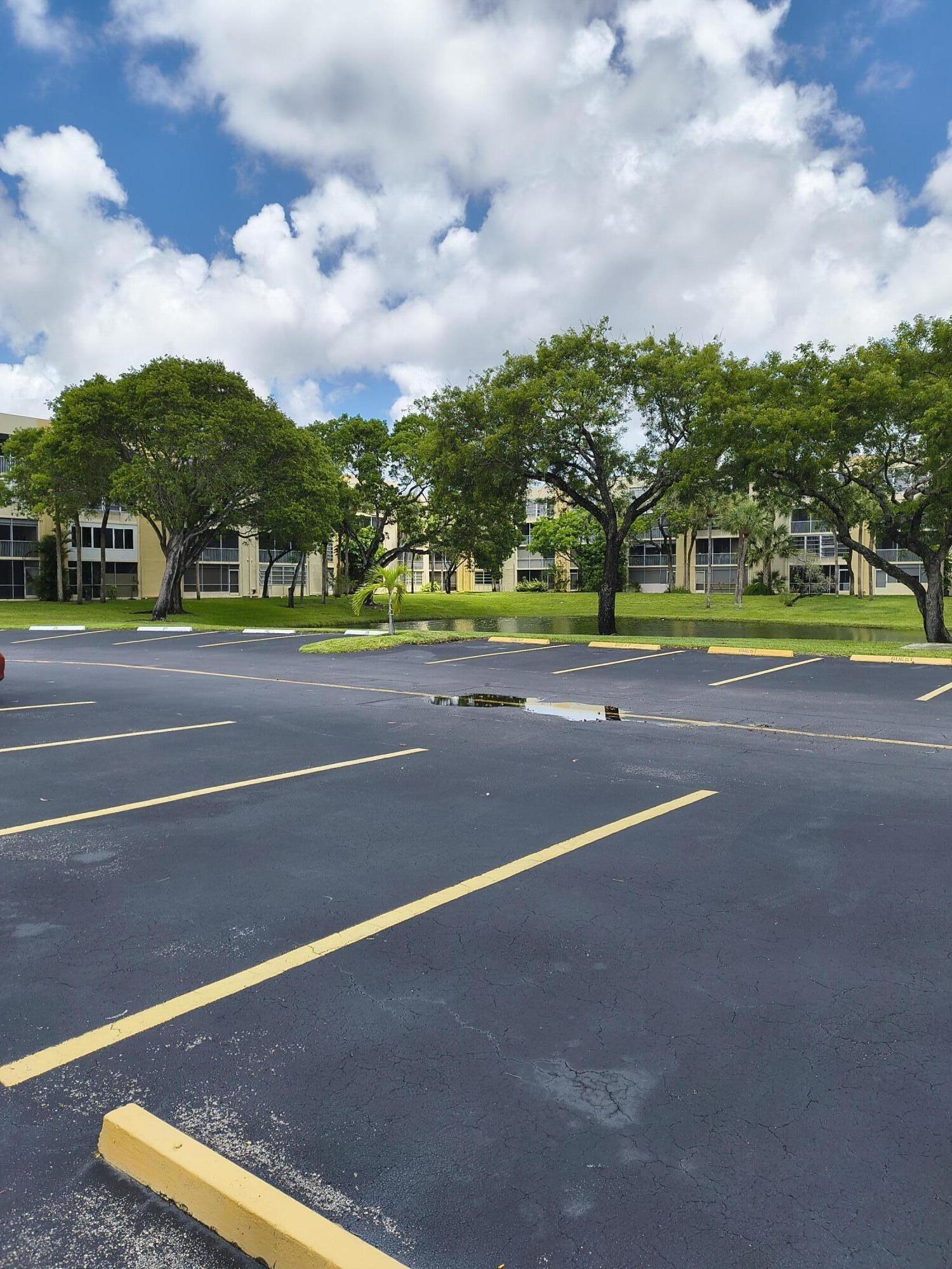 Nw 47th Ter, Lauderdale Lakes, FL 33319