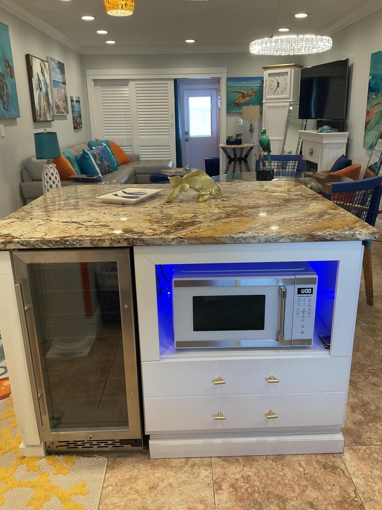 Ashley Dr W, West Palm Beach, FL 33415