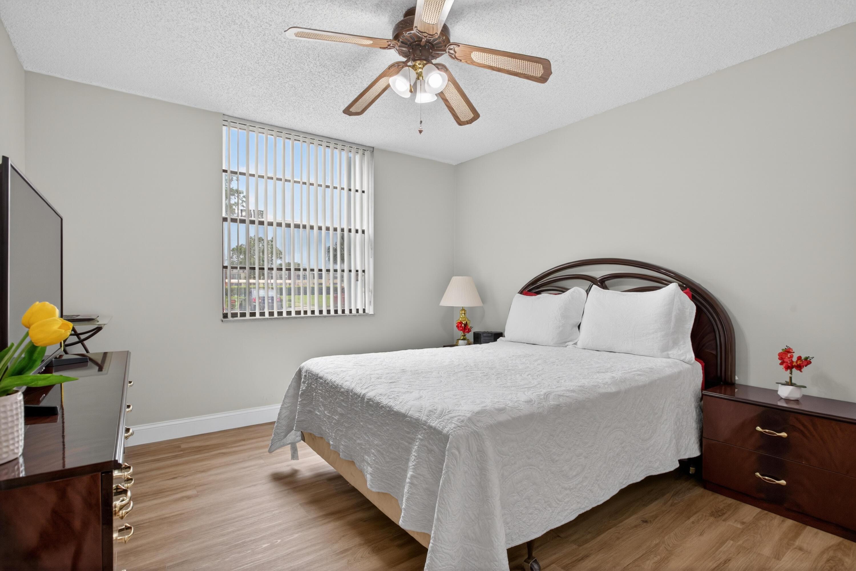Nw 18th St, Margate, FL 33063
