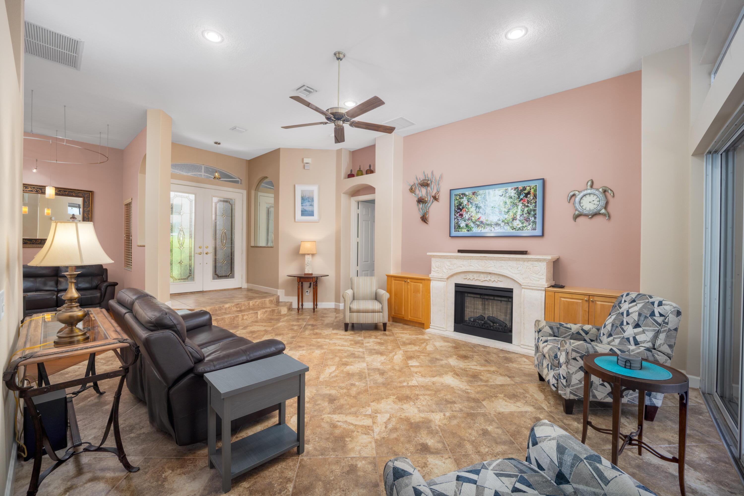 Abington Woods Cir, Vero Beach, FL 32967