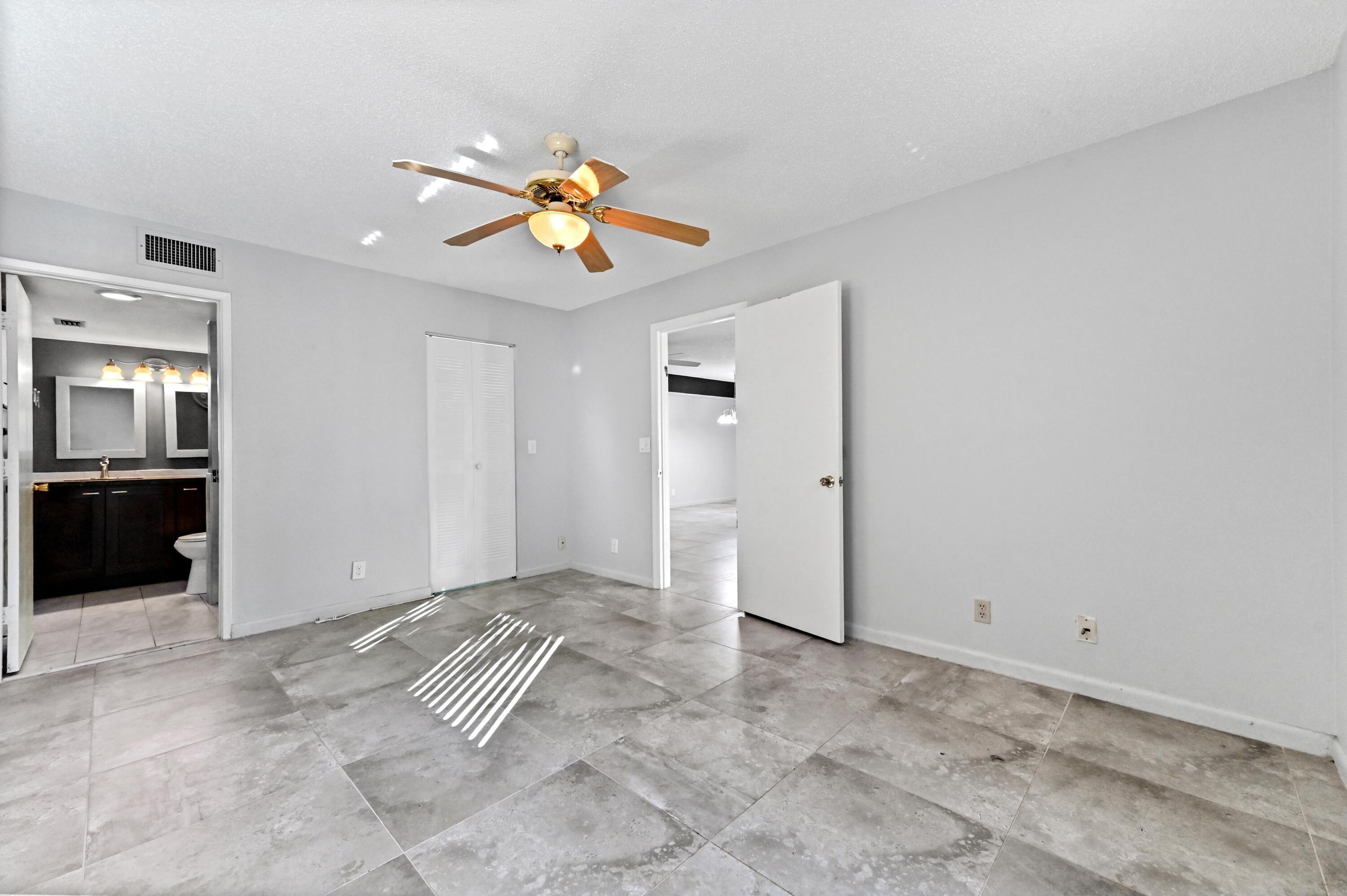 Builtmore Way, Delray Beach, FL 33446