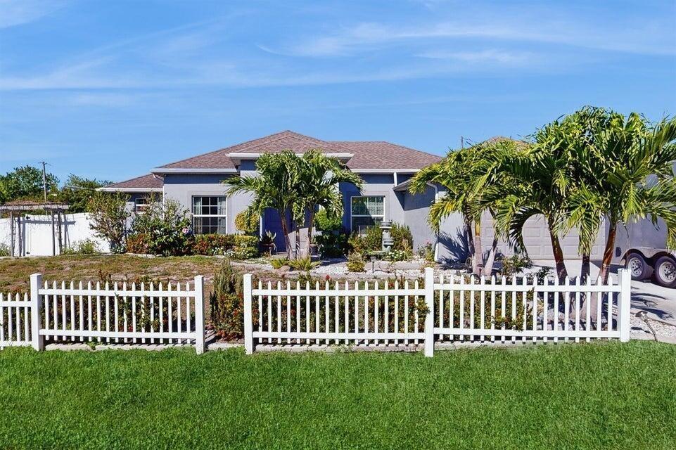 Se Rich St, Port Saint Lucie, FL 34984