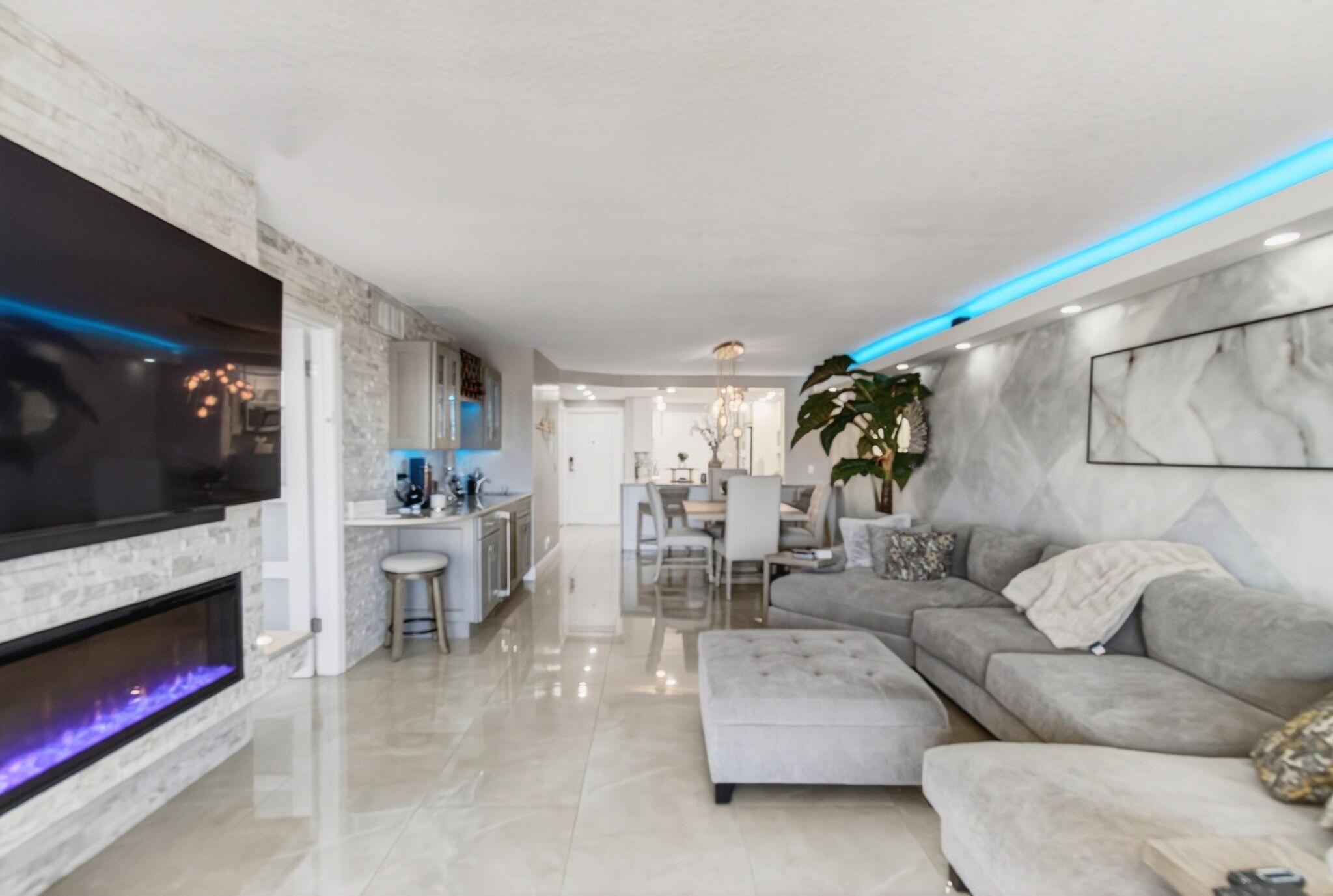 Florida Blvd, Delray Beach, FL 33483