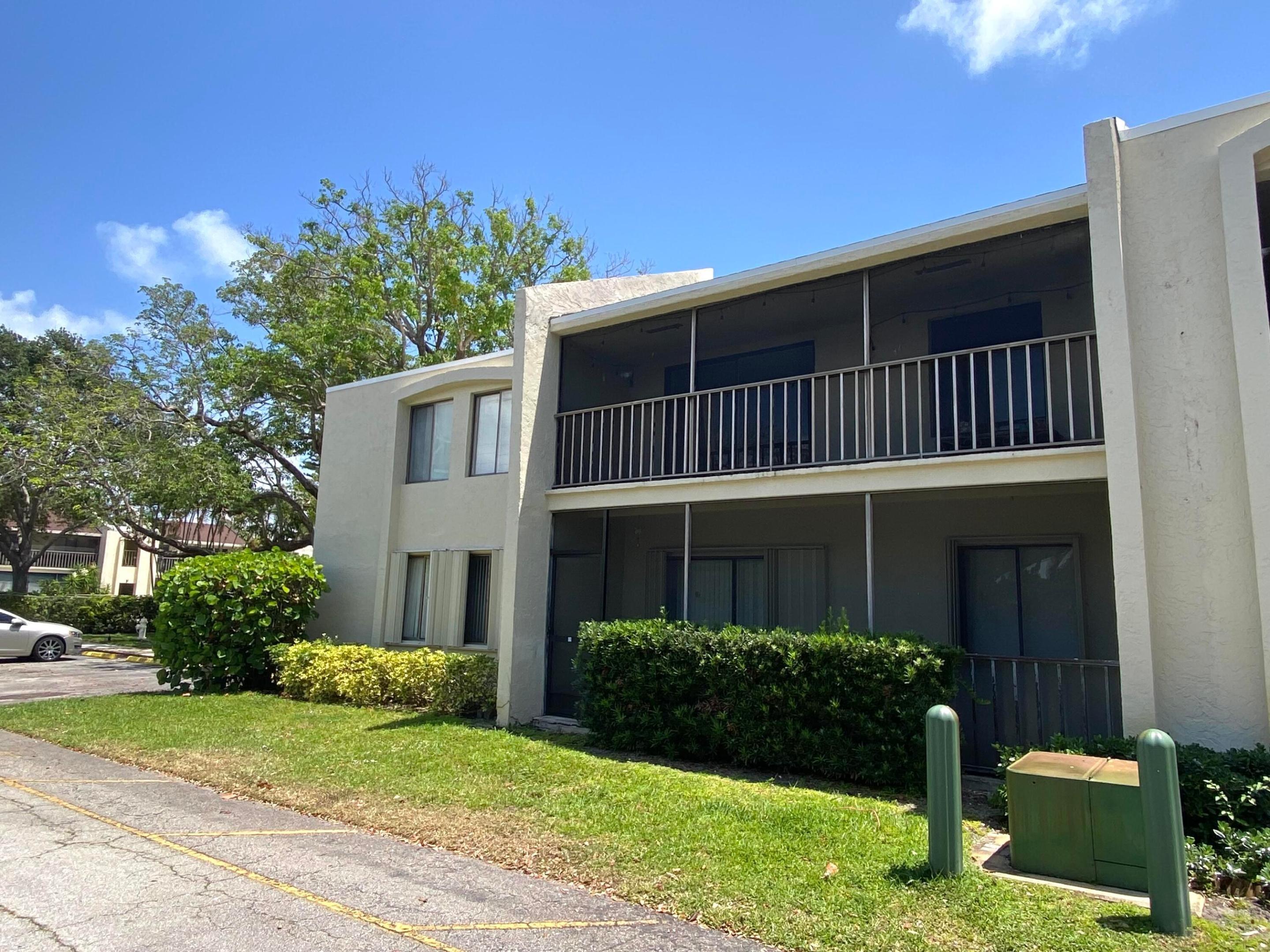 Pineview Rd, Jupiter, FL 33469