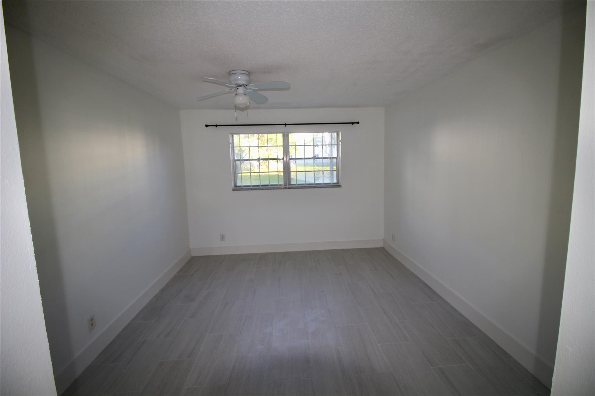 Ne 2nd St, Dania, FL 33004
