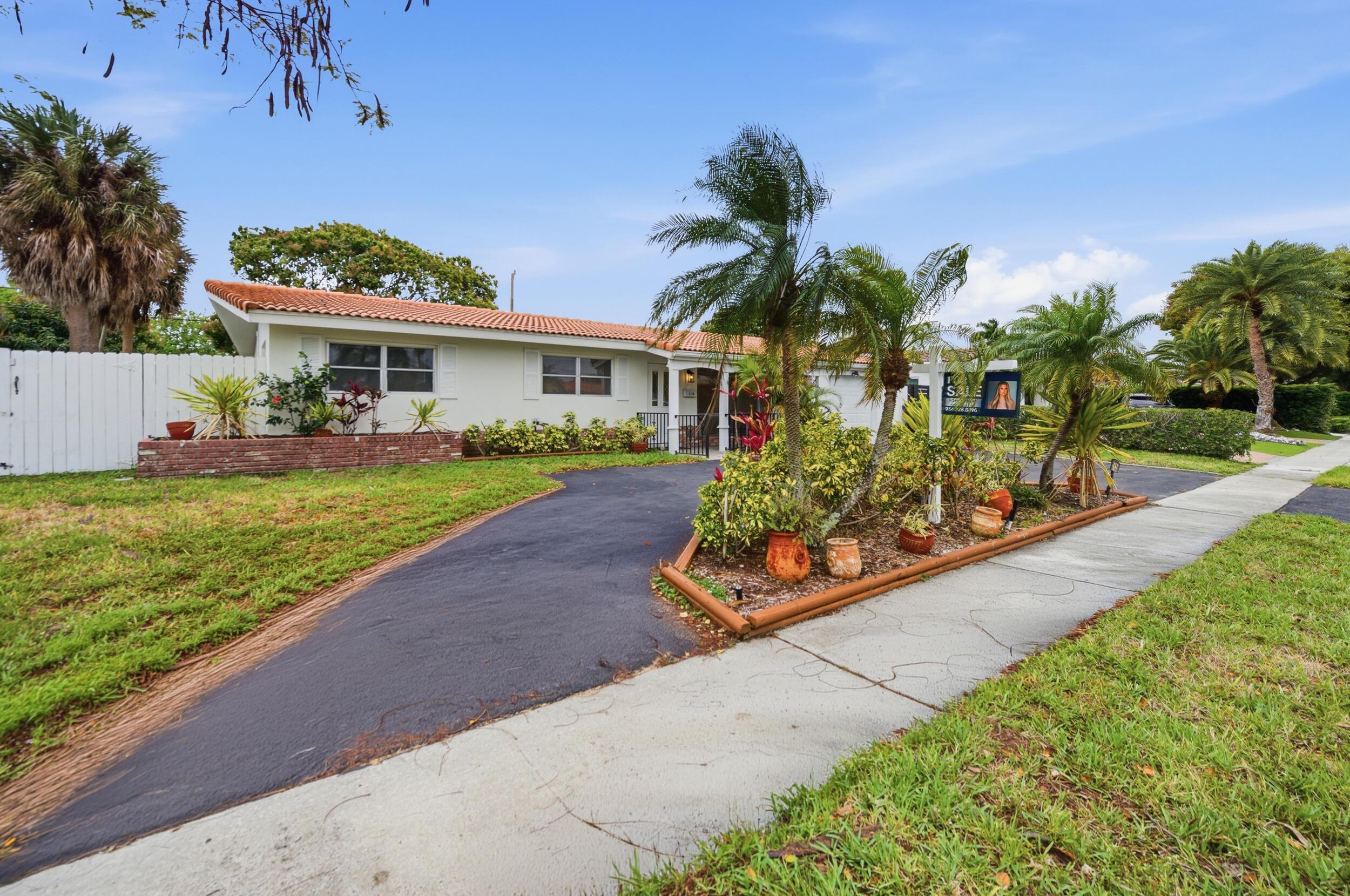Ne 62nd Ct, Fort Lauderdale, FL 33308