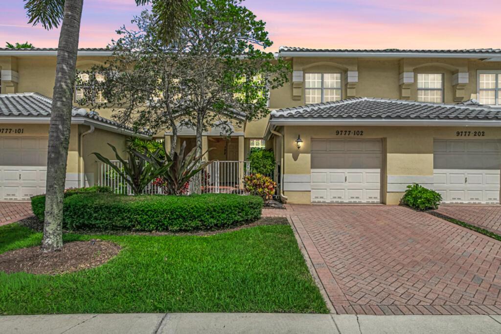 Bowline Dr, West Palm Beach, FL 33411