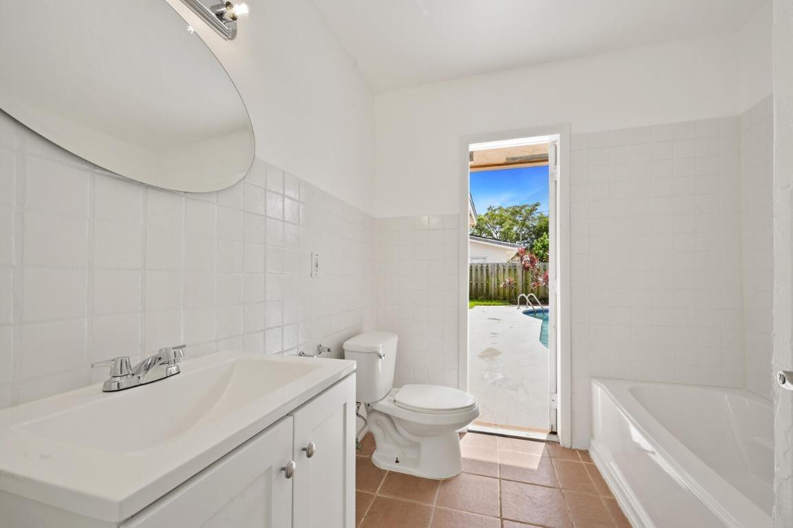 Nw 78th Ln, Coral Springs, FL 33065