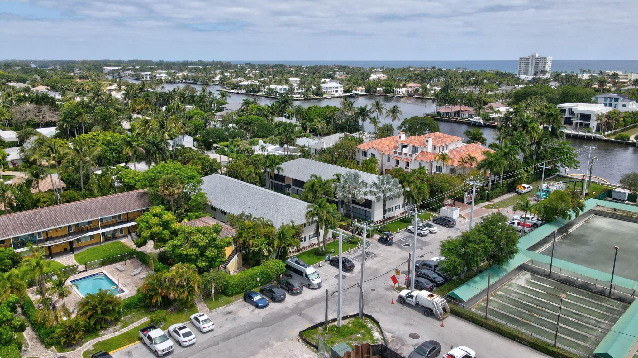 Ne 1st St, Delray Beach, FL 33483