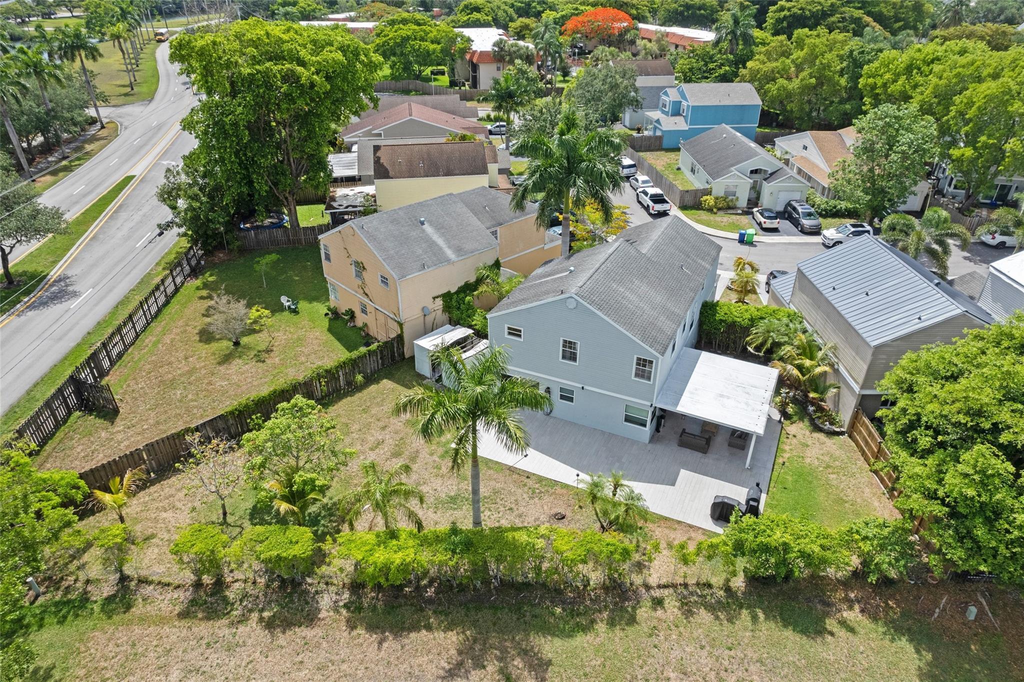 Sw 159th Way, Sunrise, FL 33326