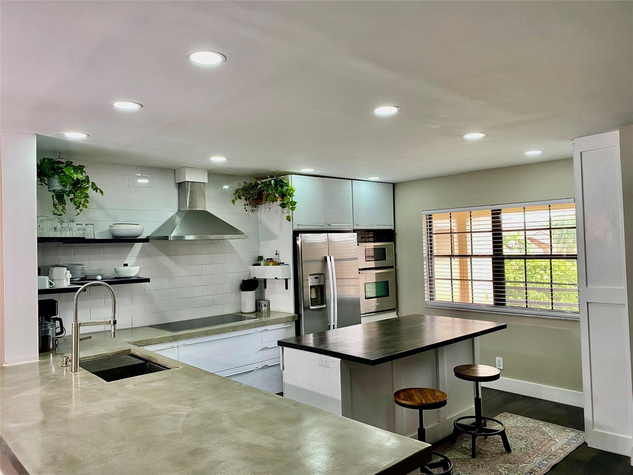 Aspen Glen Cir, Boynton Beach, FL 33437