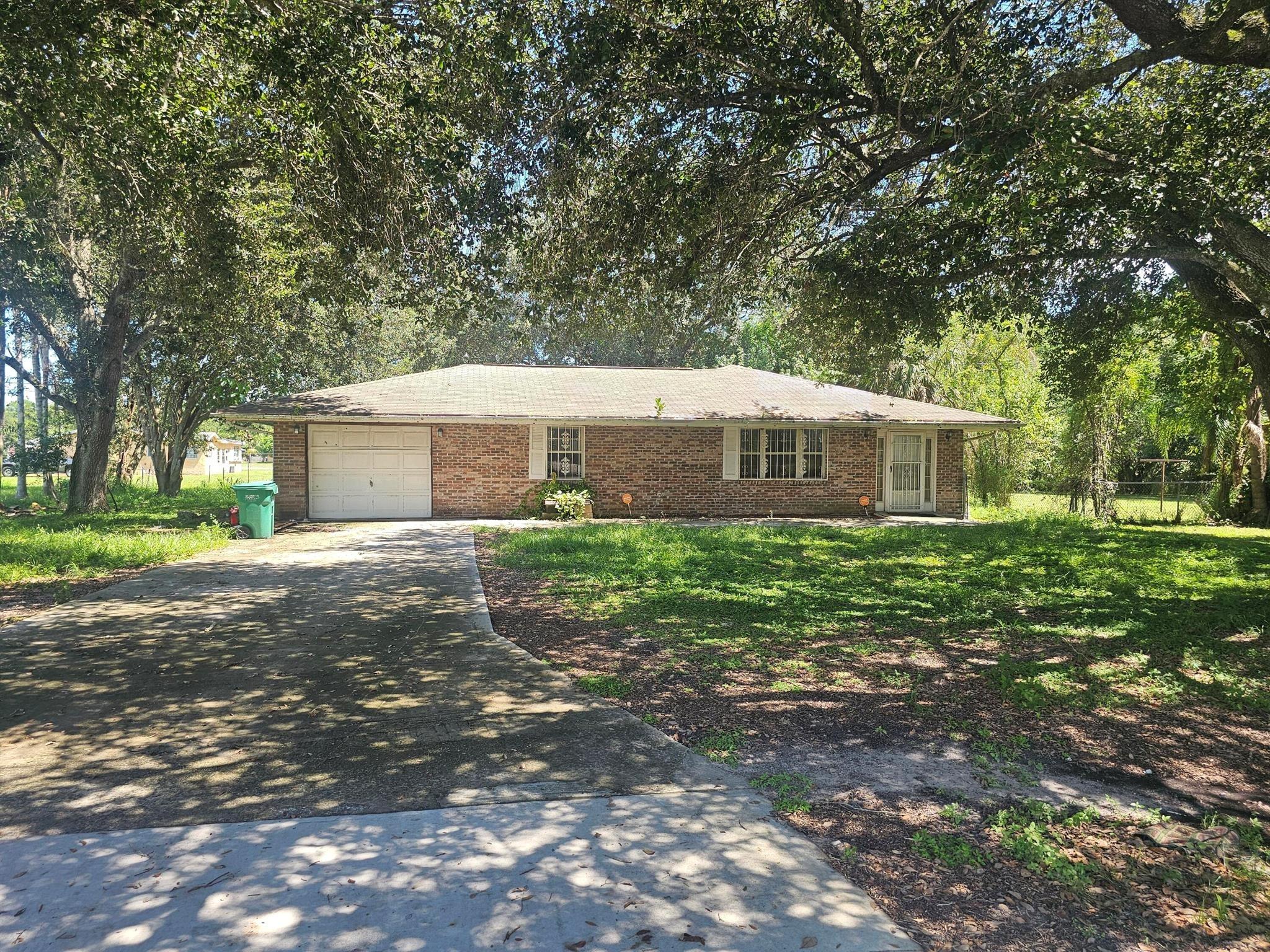 N 42nd St, Fort Pierce, FL 34946