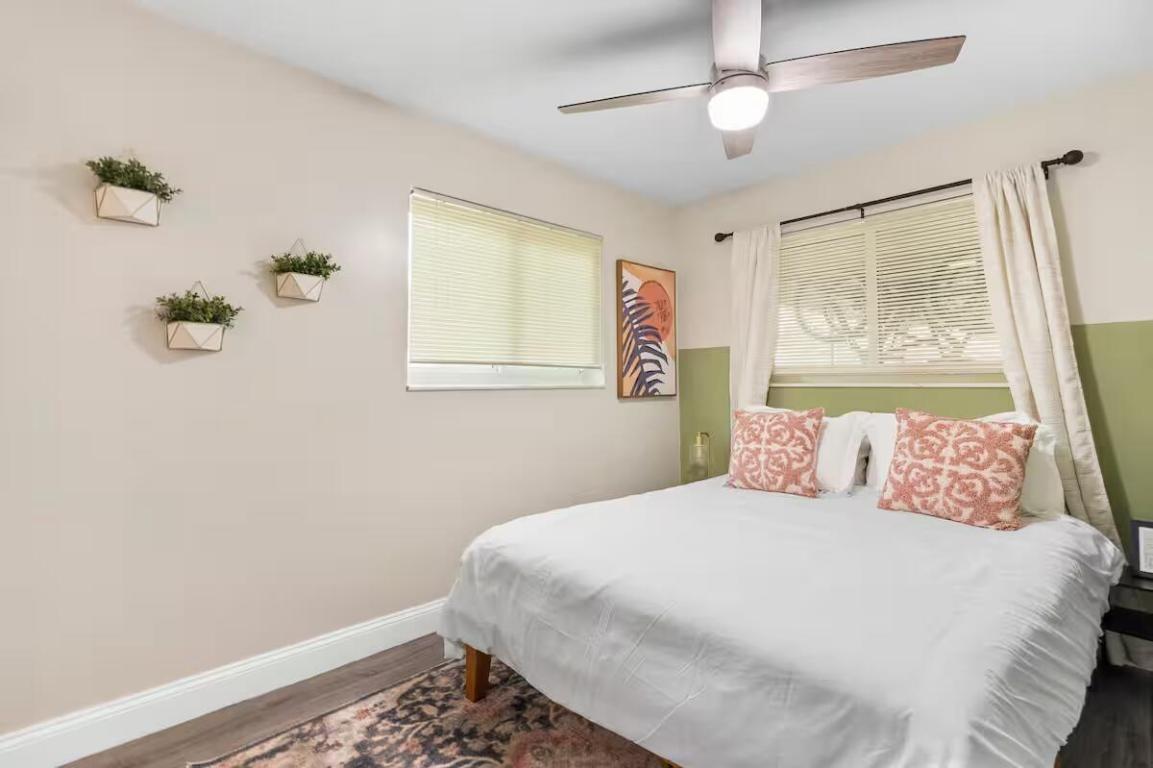 N D St, Lake Worth Beach, FL 33460