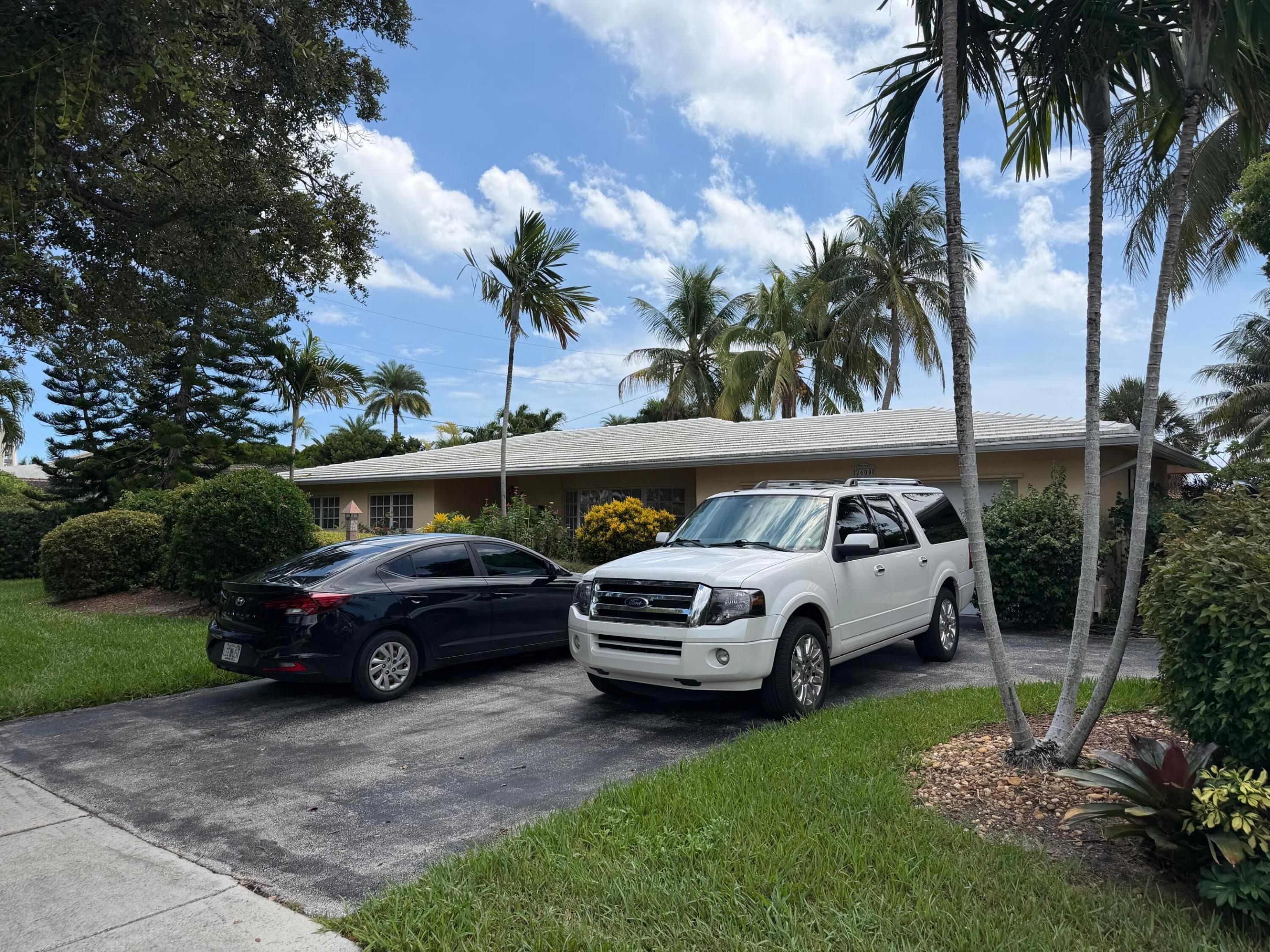 Ne 36th St, Lighthouse Point, FL 33064