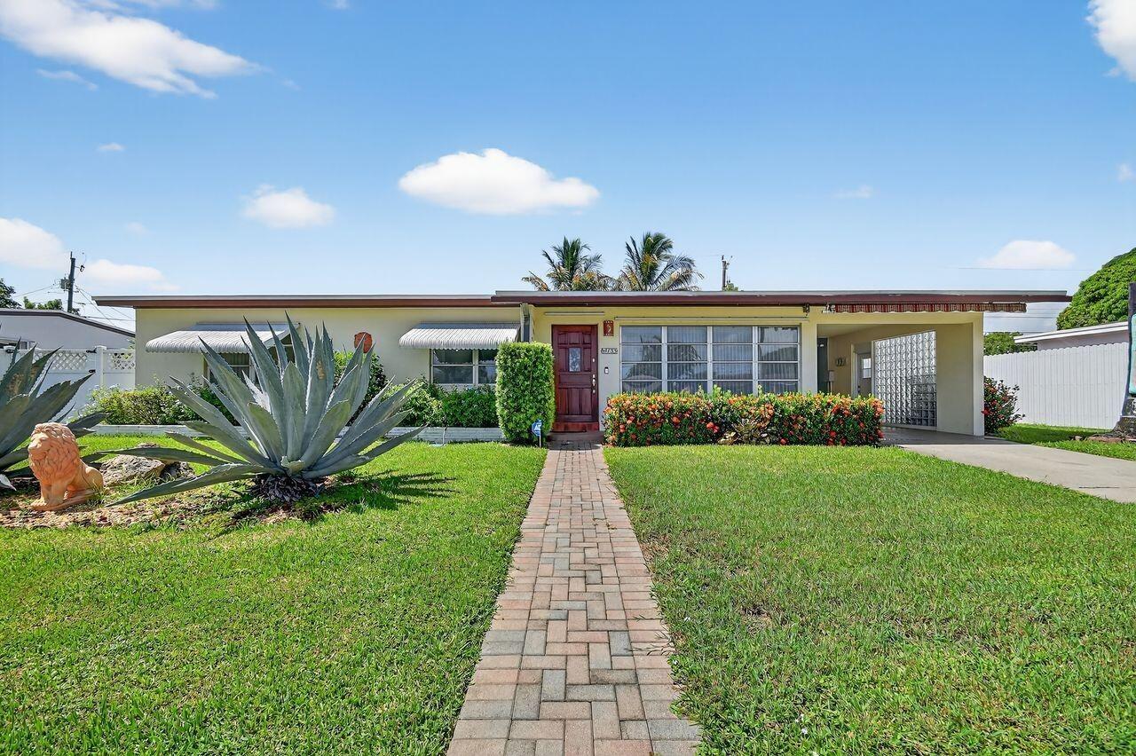 Greenbrier Dr, Lake Worth, FL 33461