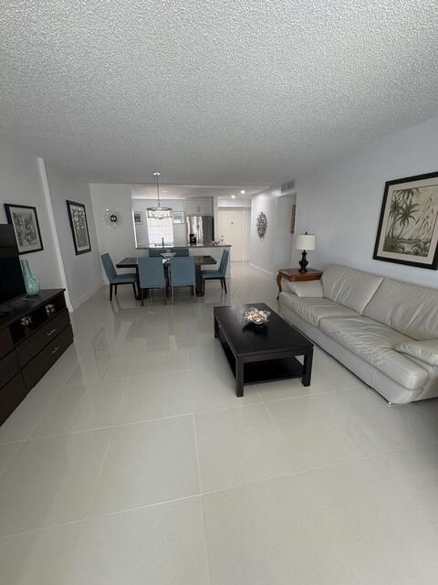 Se 10th St, Dania, FL 33004
