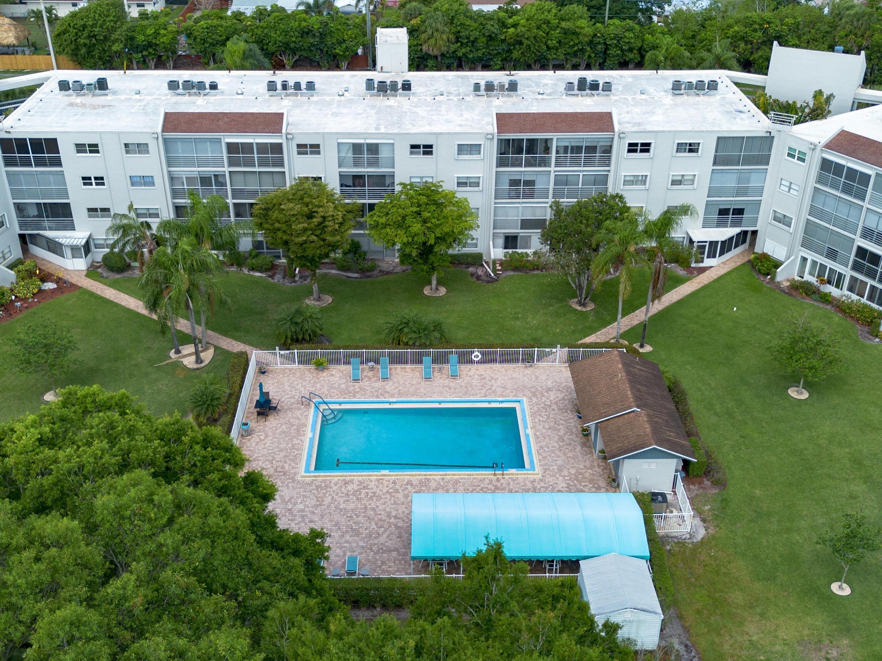 Arcara Way, Lake Worth, FL 33467
