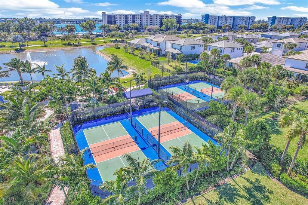 Pinehurst Trl E, Fort Lauderdale, FL 33309