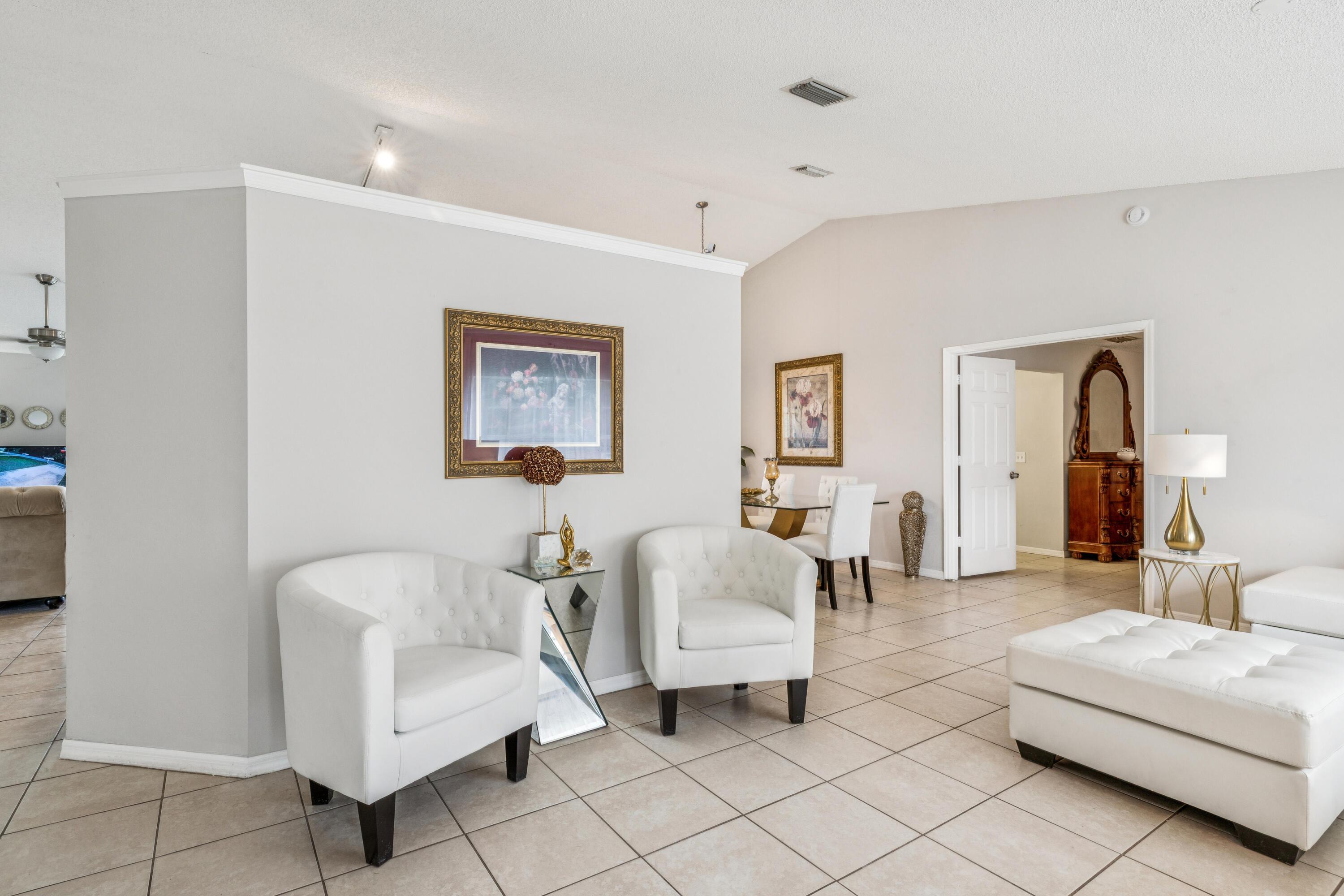 Sw Hillsboro Cir, Port Saint Lucie, FL 34953