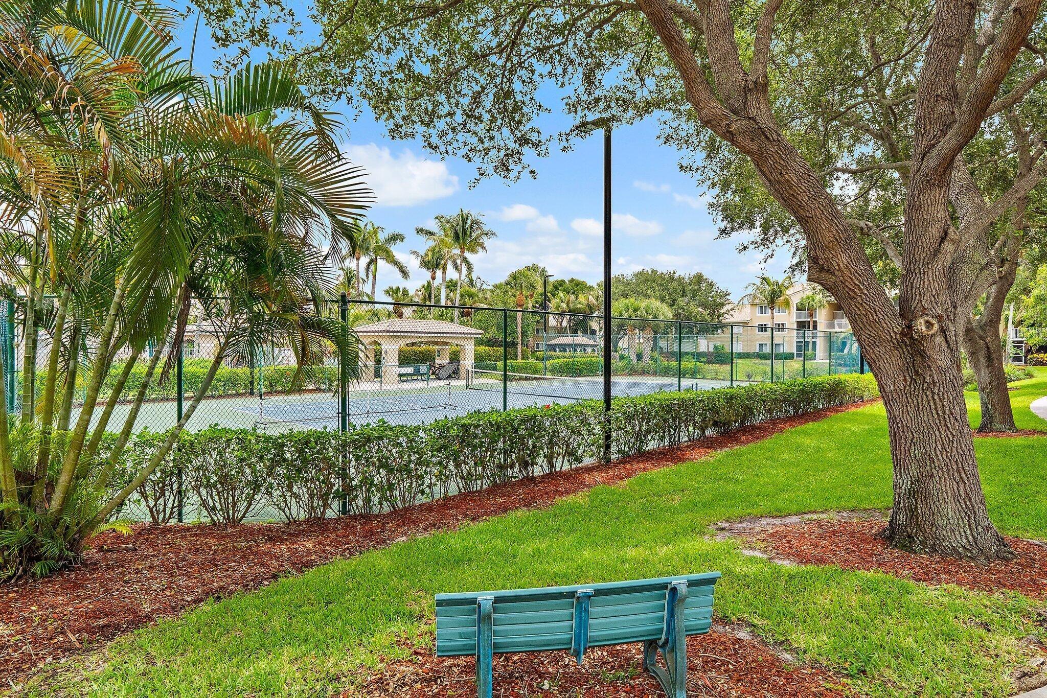 Village Blvd, Tequesta, FL 33469
