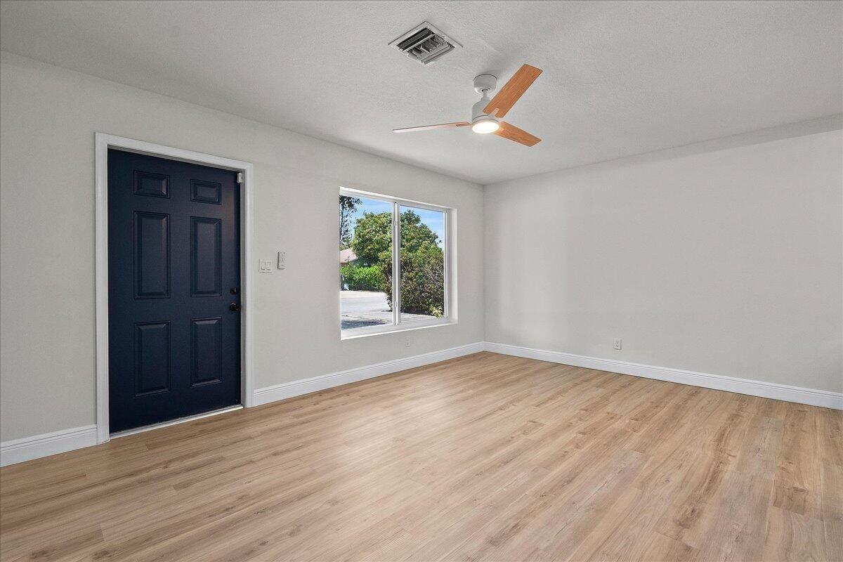 S N St, Lake Worth Beach, FL 33460