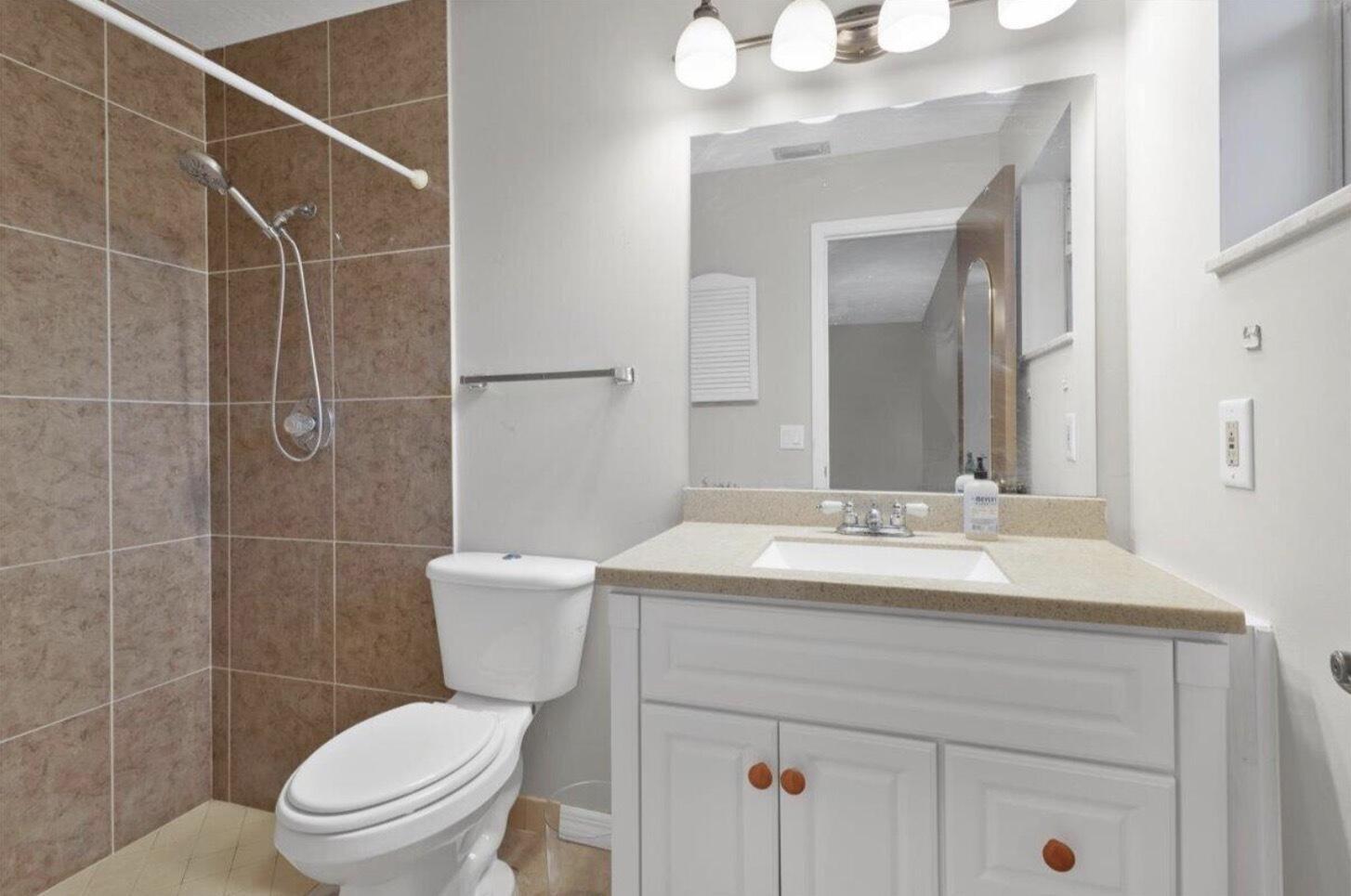 Se Concha St, Port Saint Lucie, FL 34983