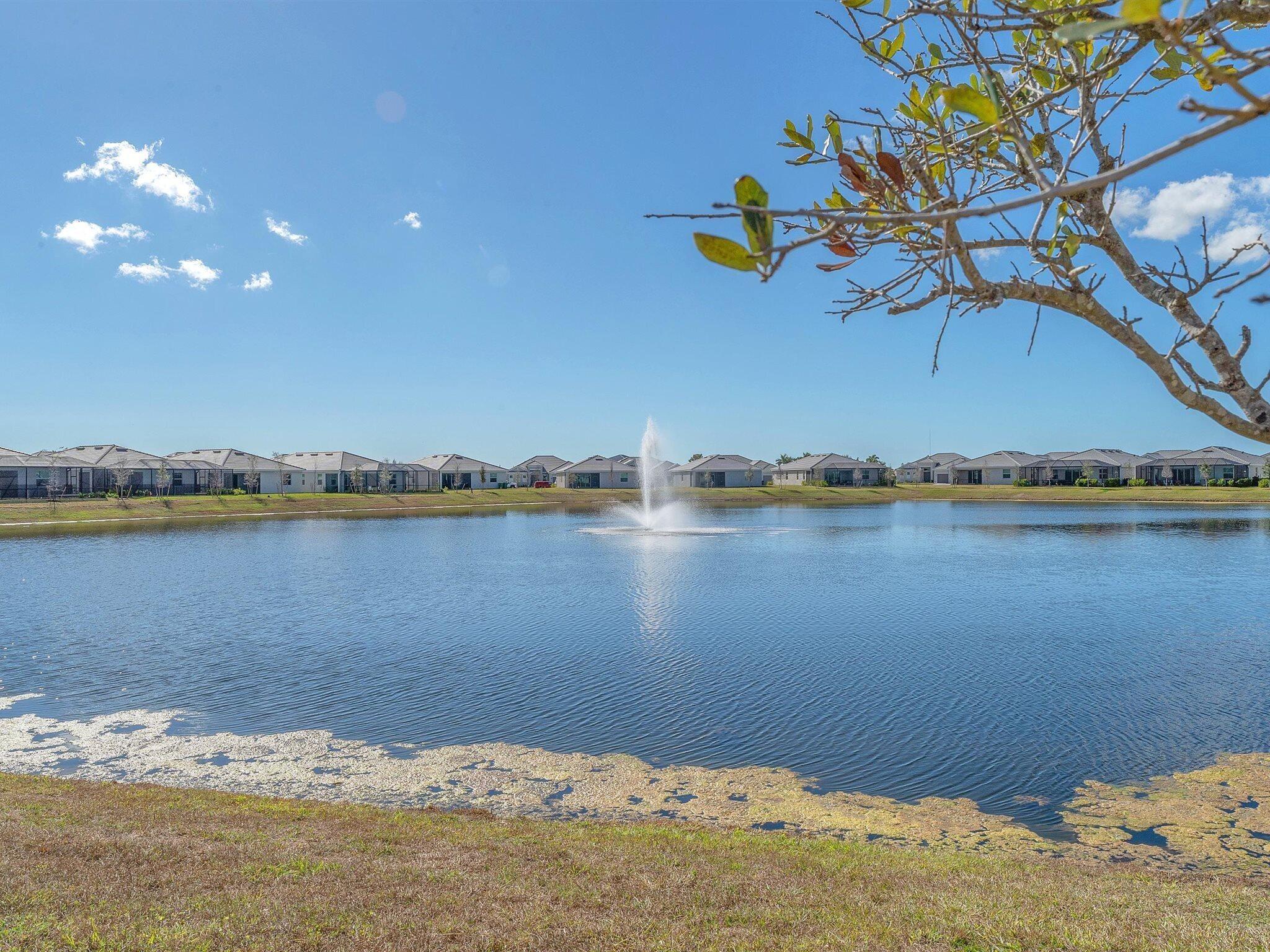 Lakes Edge Ln, Port Charlotte, FL 33981