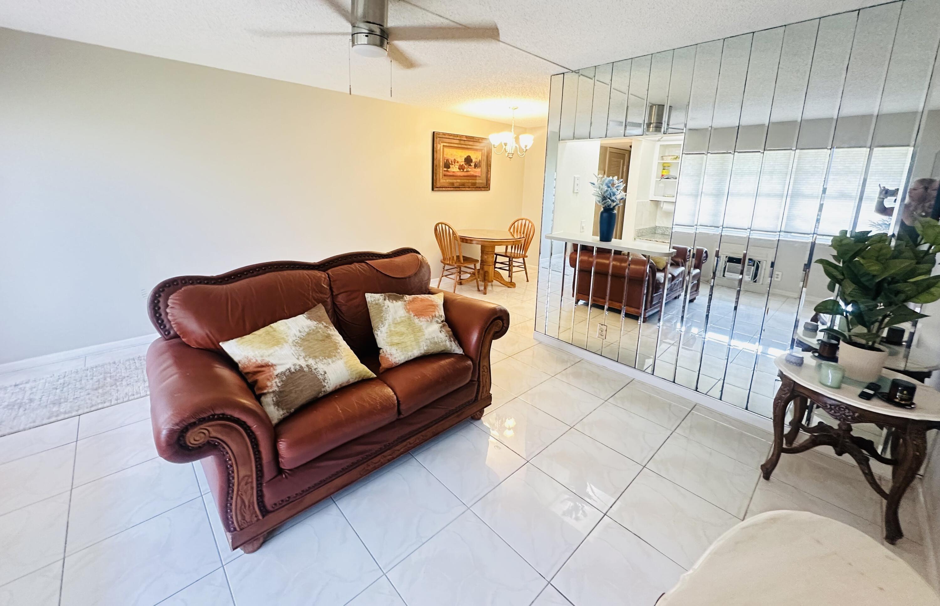 Farnham L, Deerfield Beach, FL 33442