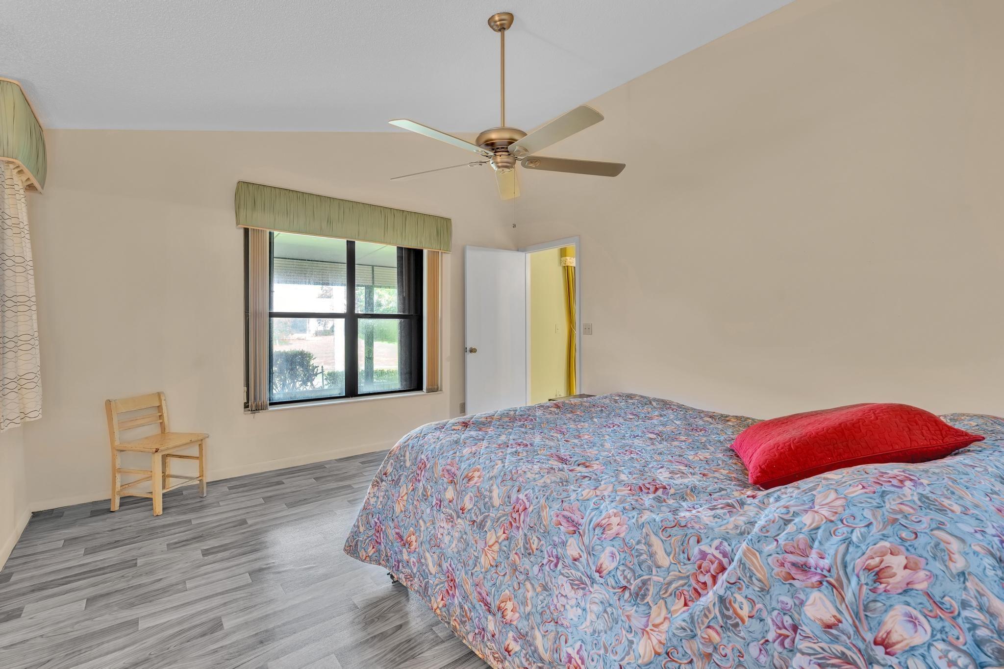 Brighton Lakes Blvd, Boynton Beach, FL 33436