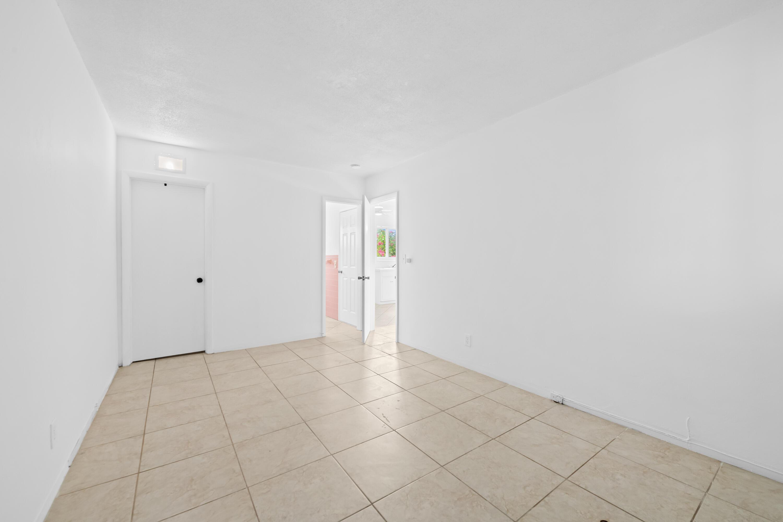 Ne 1st St, Pompano Beach, FL 33062