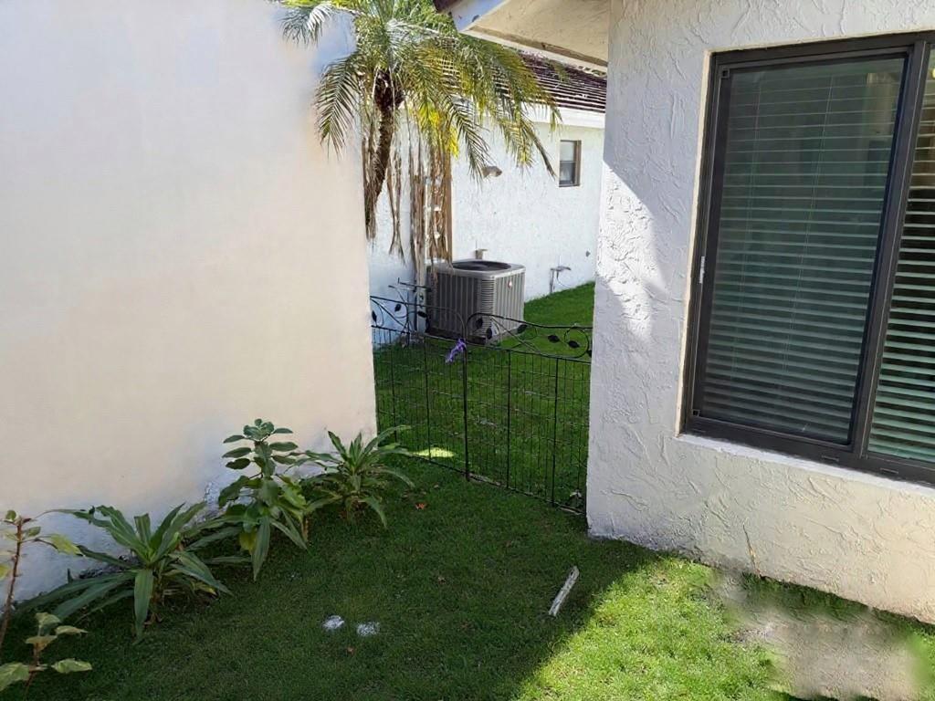 Nw 93rd Ter, Coral Springs, FL 33071