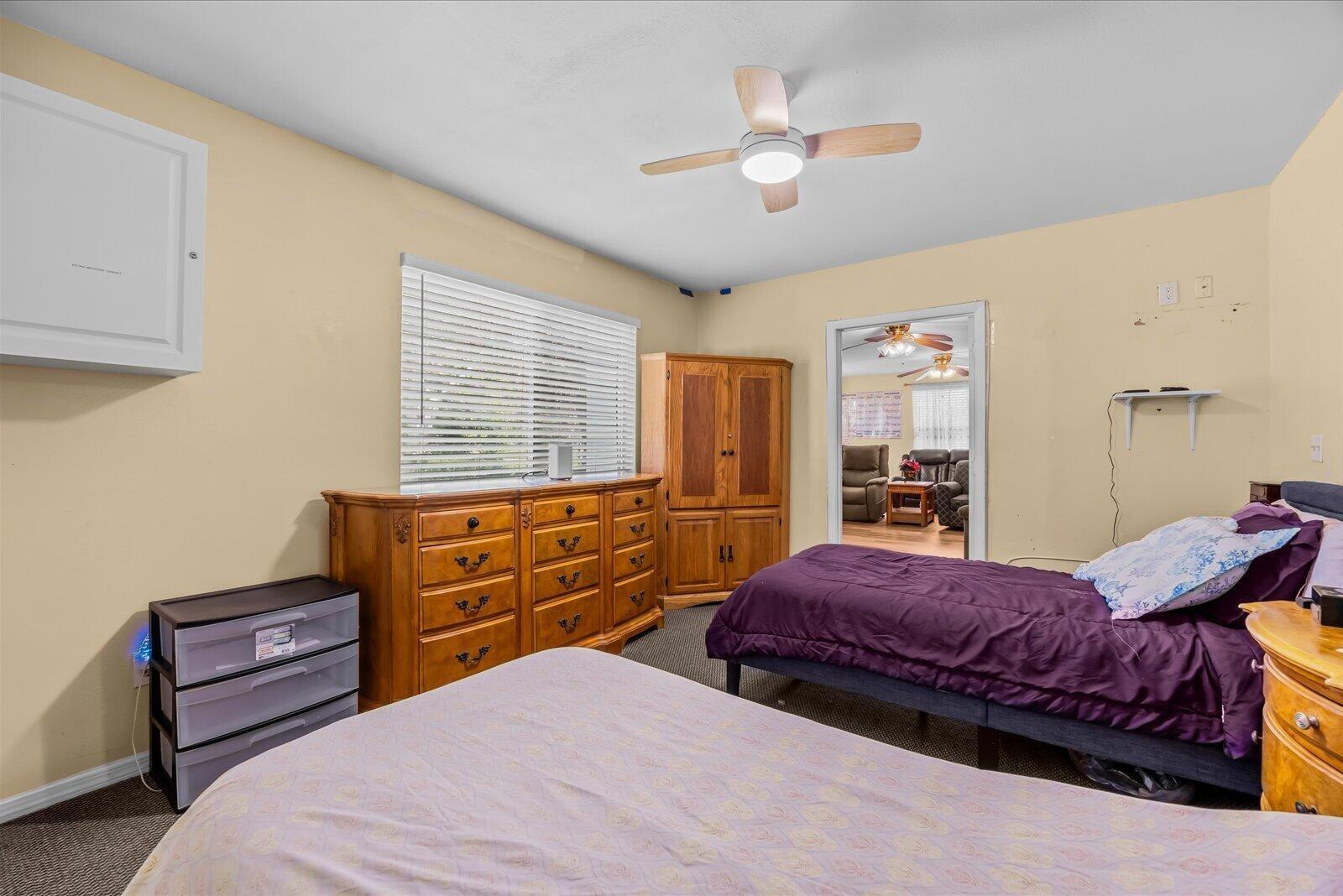 Se Rainier Rd, Port Saint Lucie, FL 34952