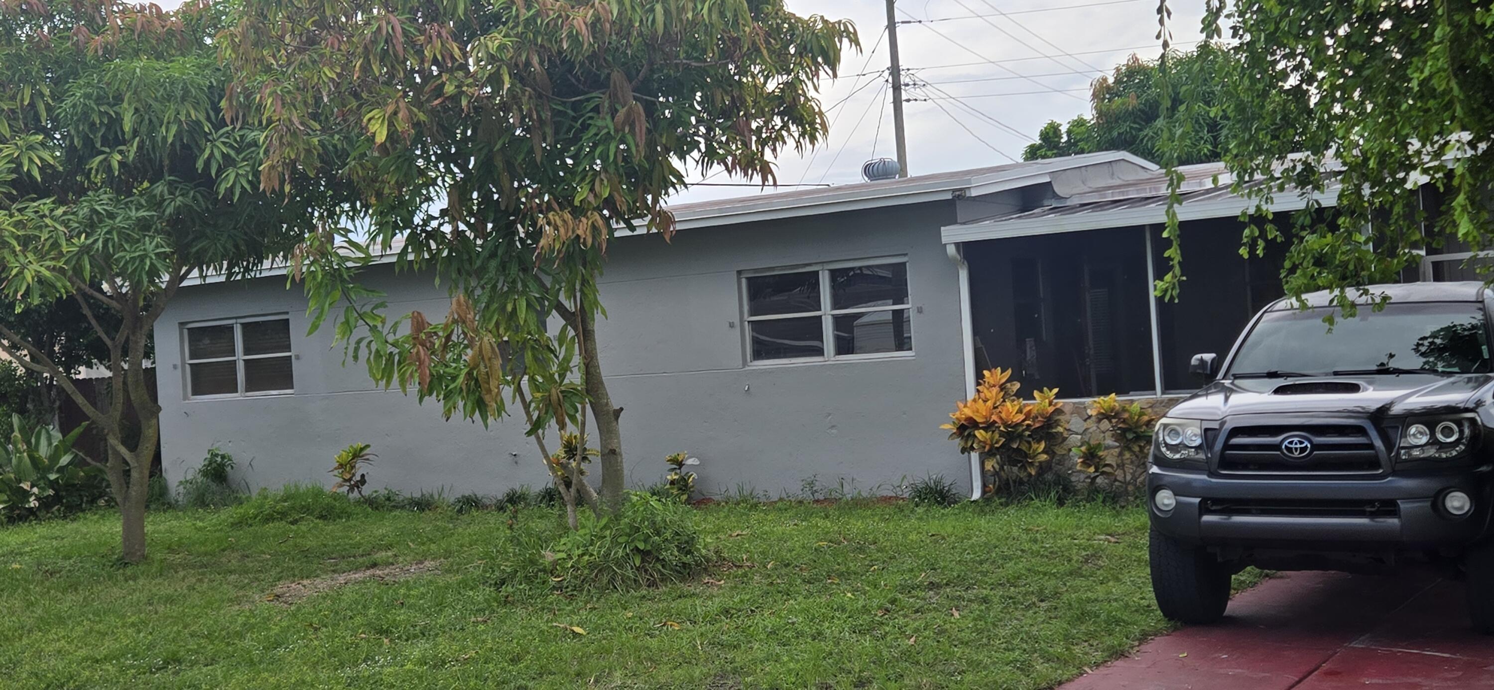 W Broome St, Lantana, FL 33462