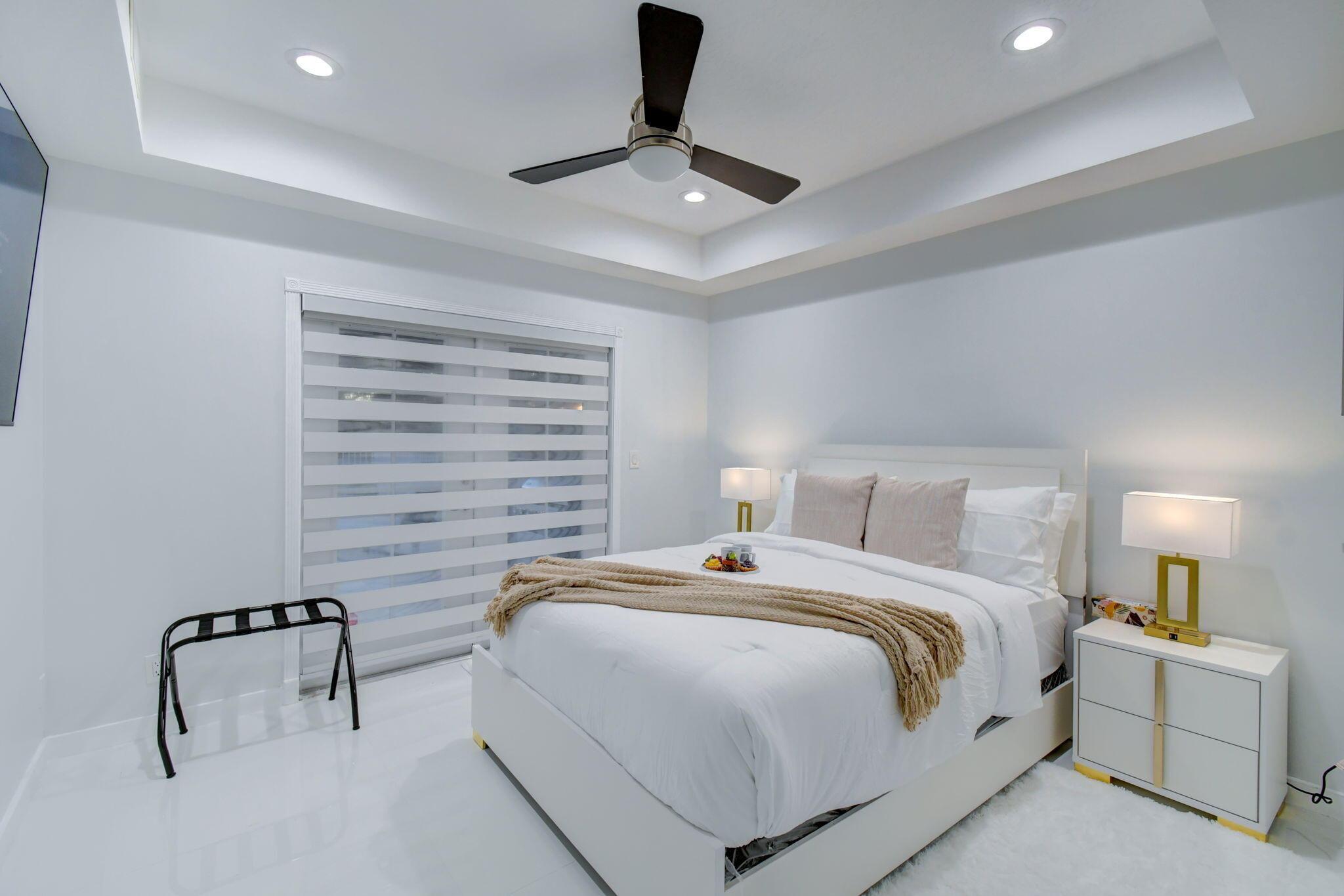 Roan Ct, Wellington, FL 33414