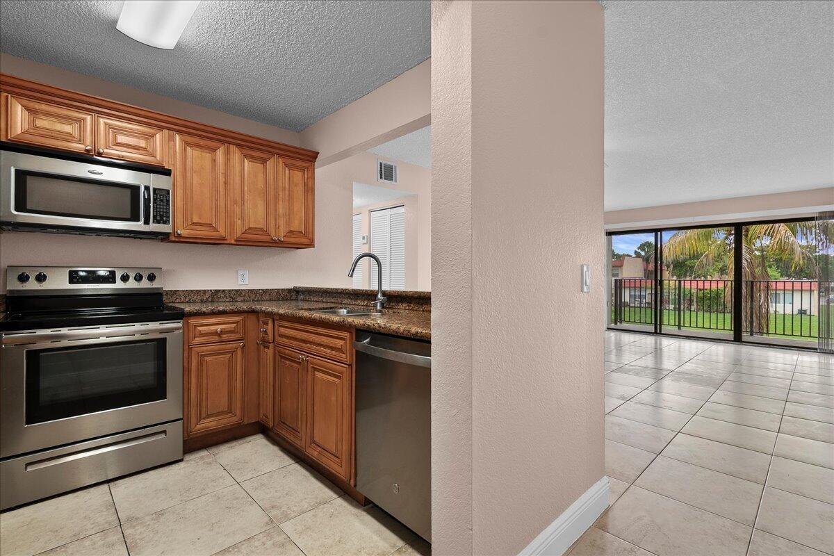 Lake Crystal Dr, West Palm Beach, FL 33411