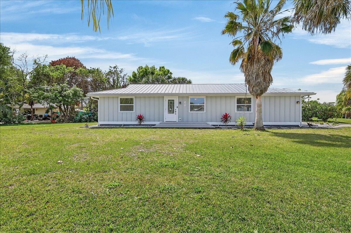 Easy St, Sebastian, FL 32958