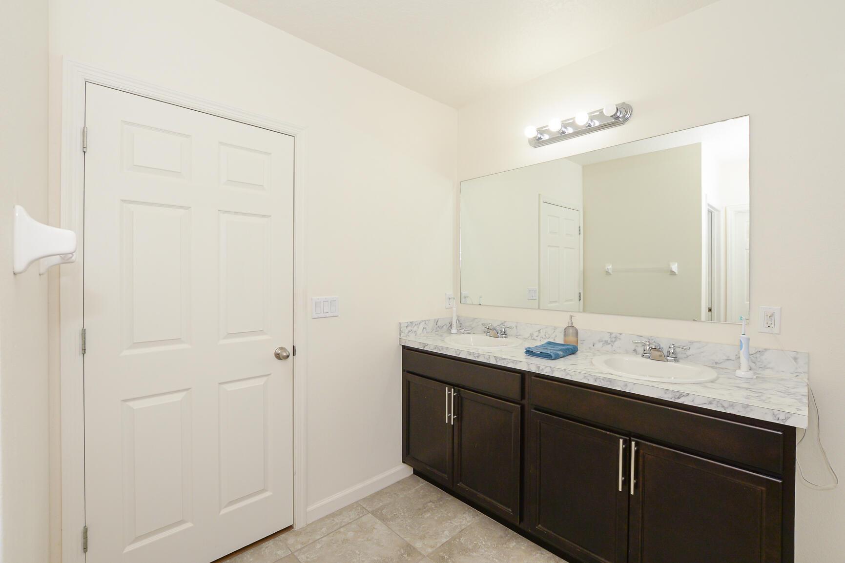 Sw Paar Dr, Port Saint Lucie, FL 34953