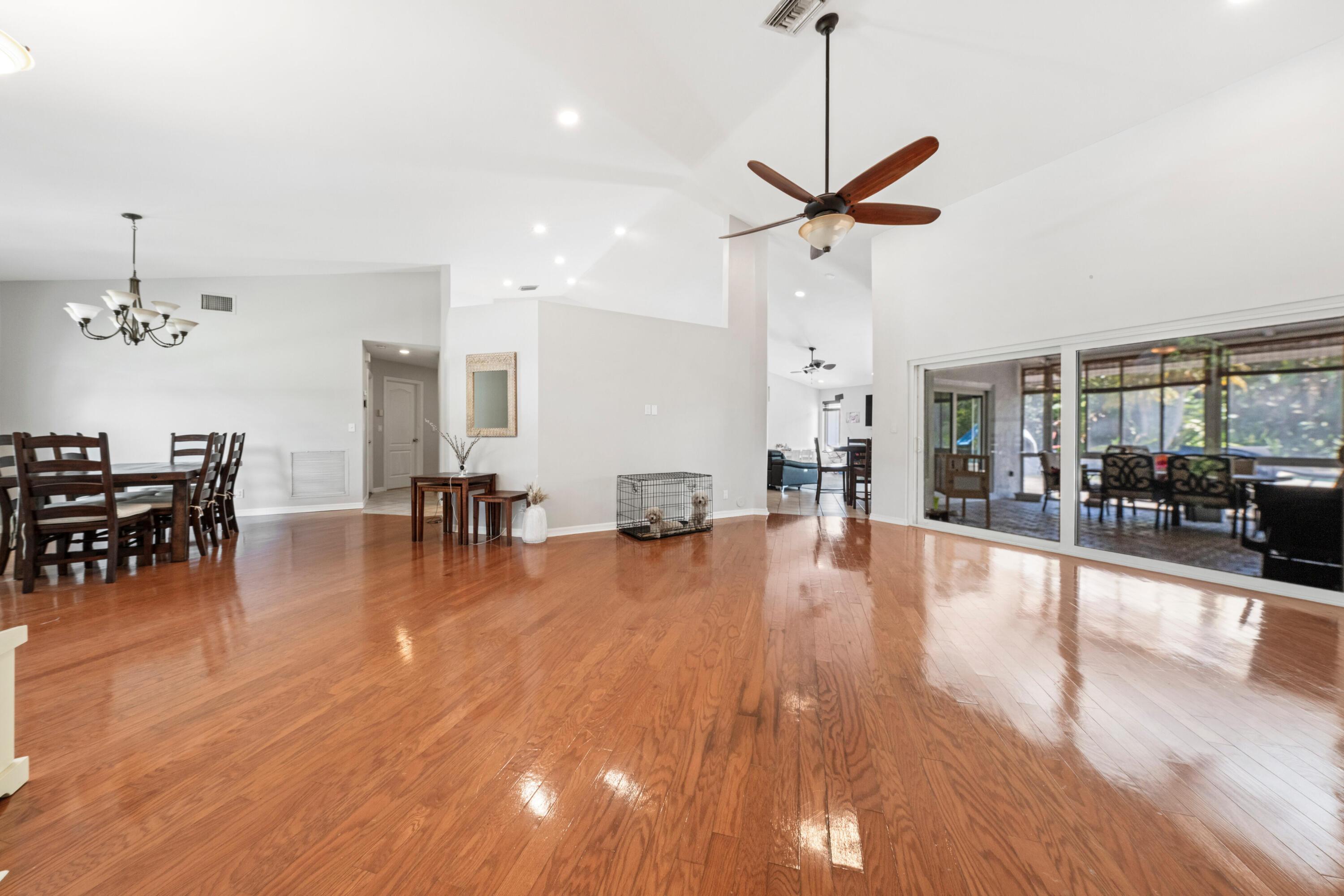 Sw 16th Ct, Davie, FL 33325