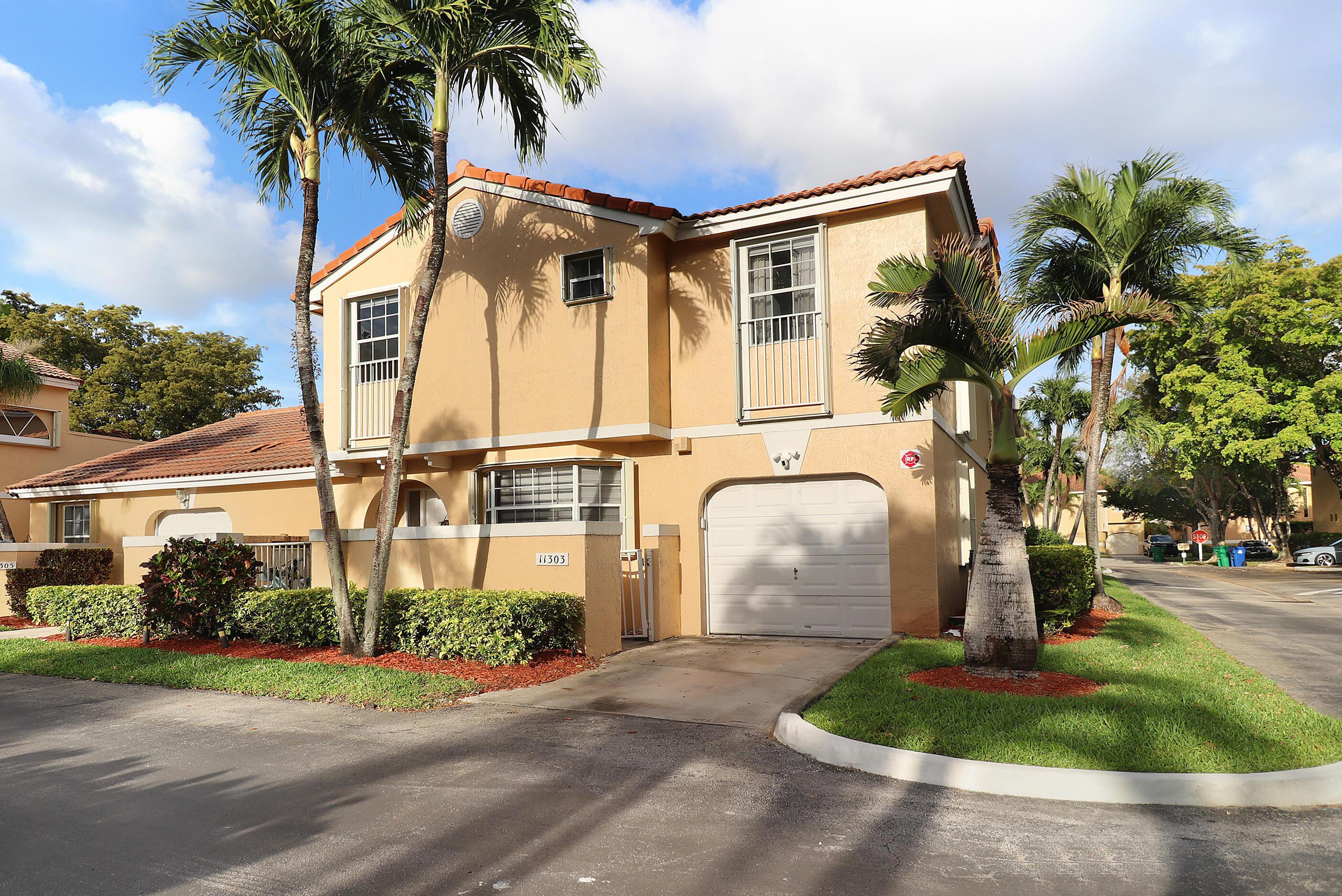 Lakeview Dr, Coral Springs, FL 33071