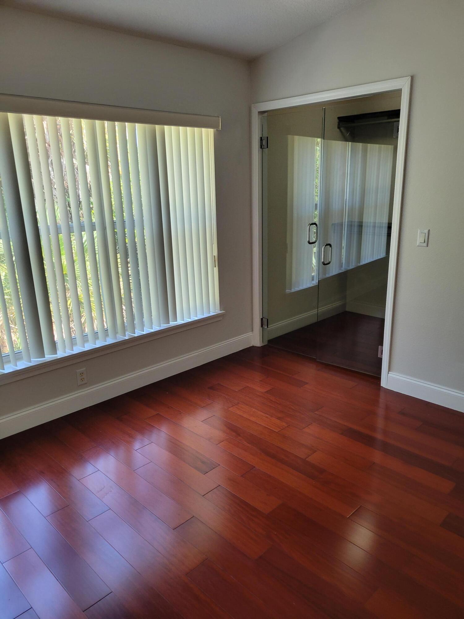 Woodfield Rd, Greenacres, FL 33415