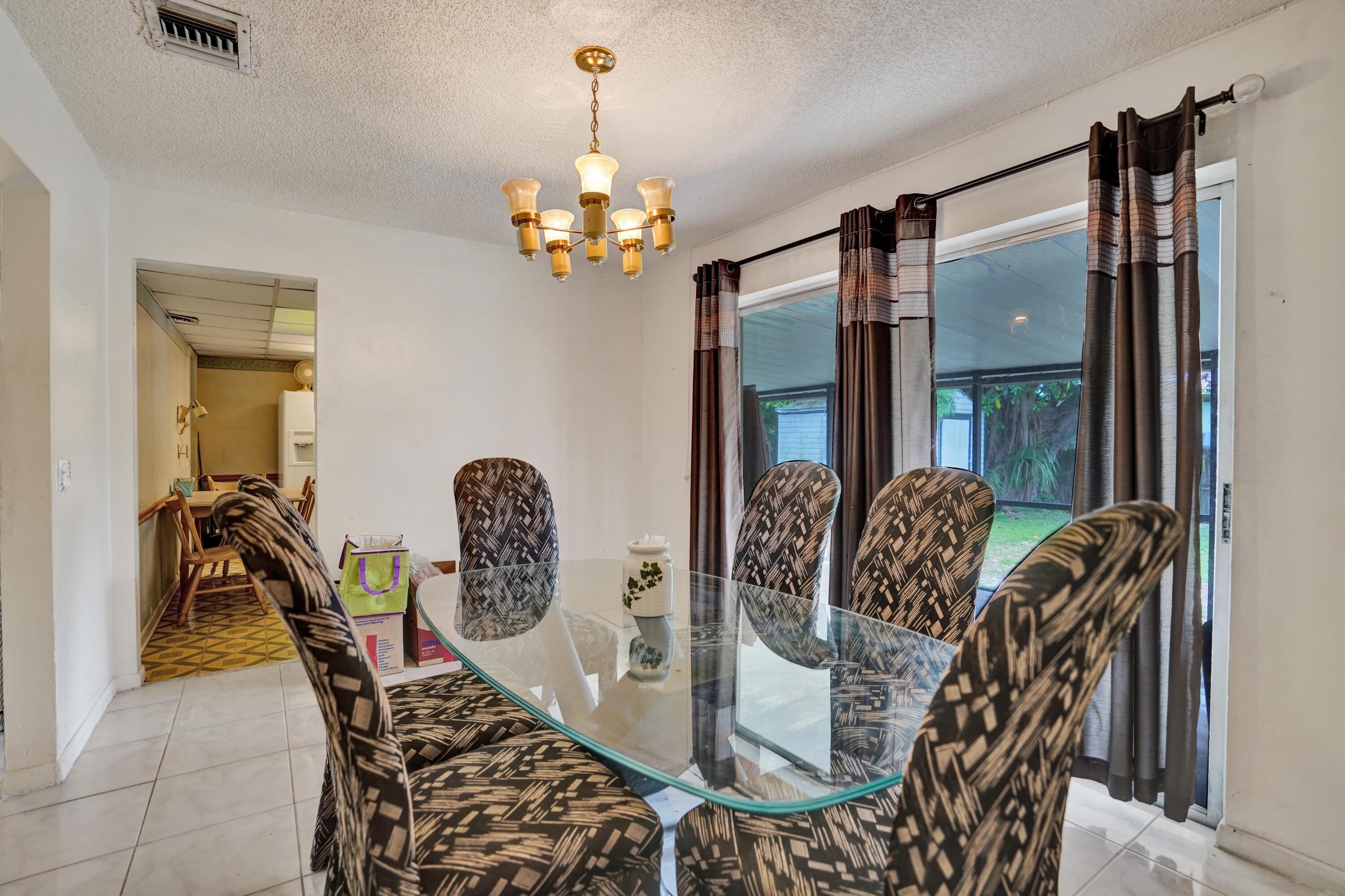 Floral Rd, Lake Worth, FL 33462