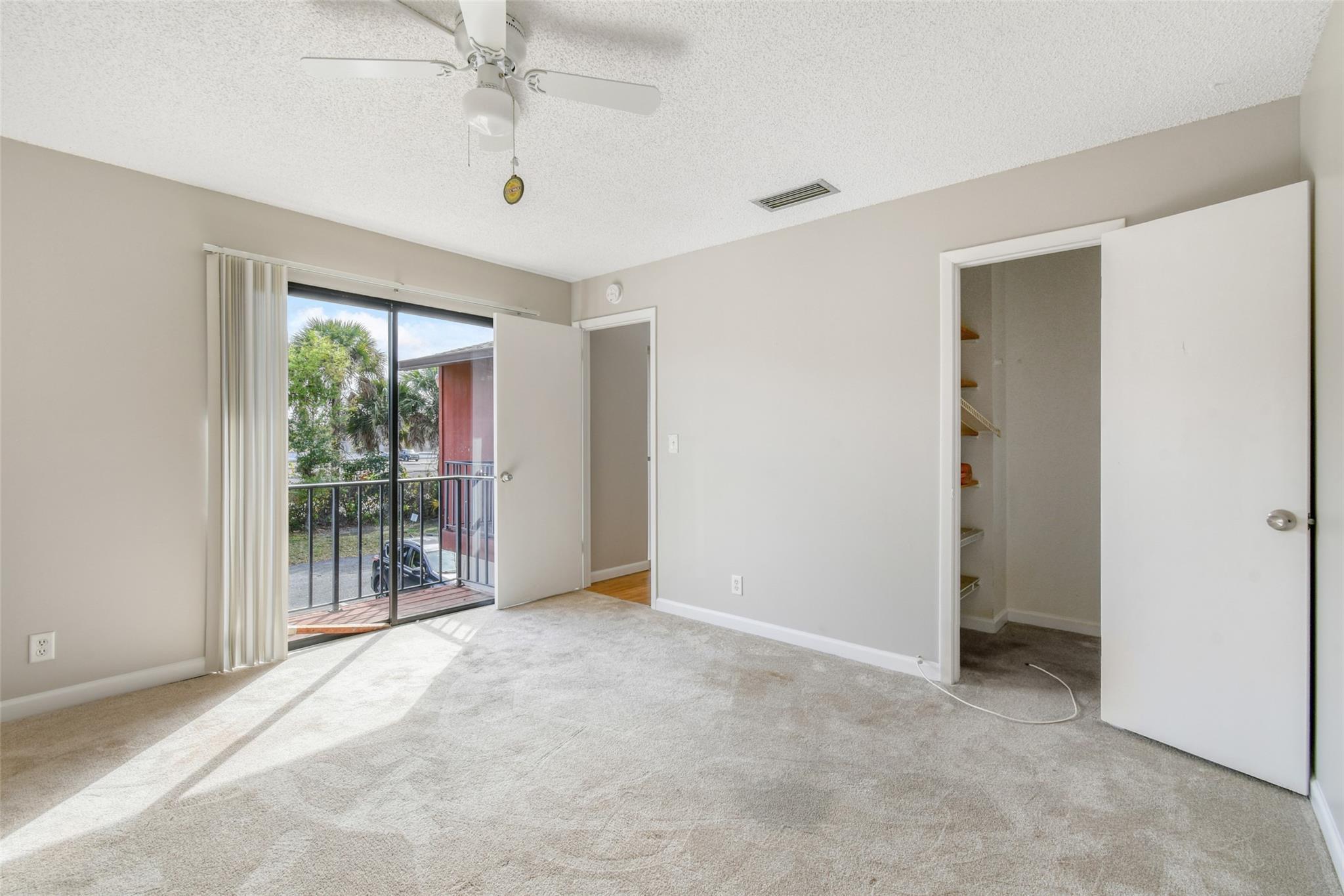 Lilac St, Palm Beach Gardens, FL 33410