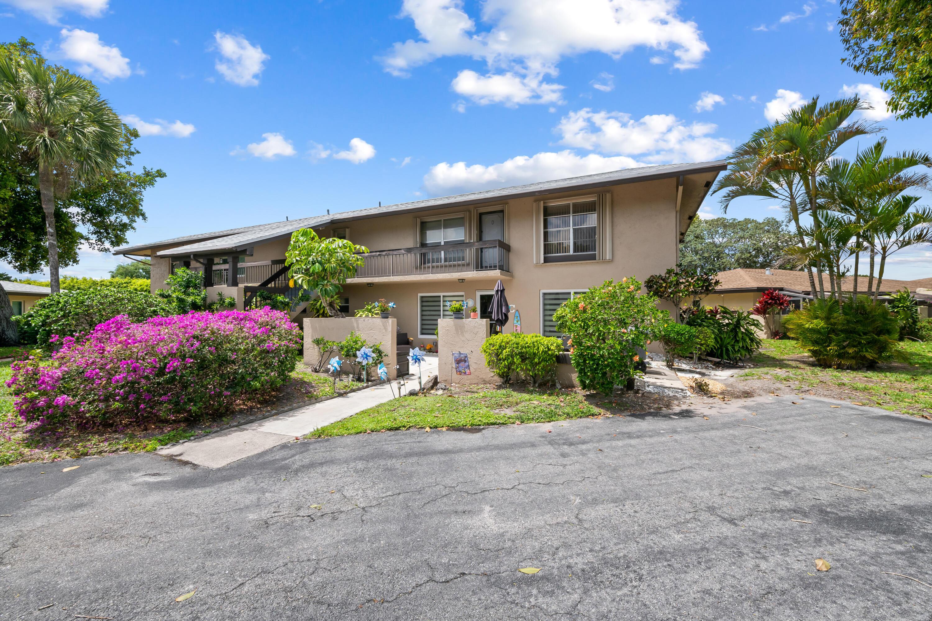 Via Aurora, Delray Beach, FL 33484