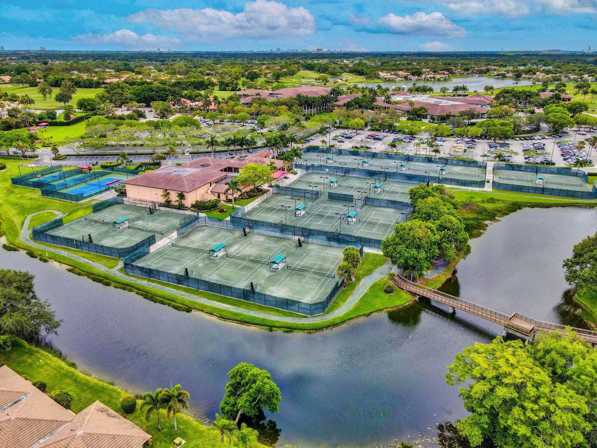 Prestwick Cir, Palm Beach Gardens, FL 33418