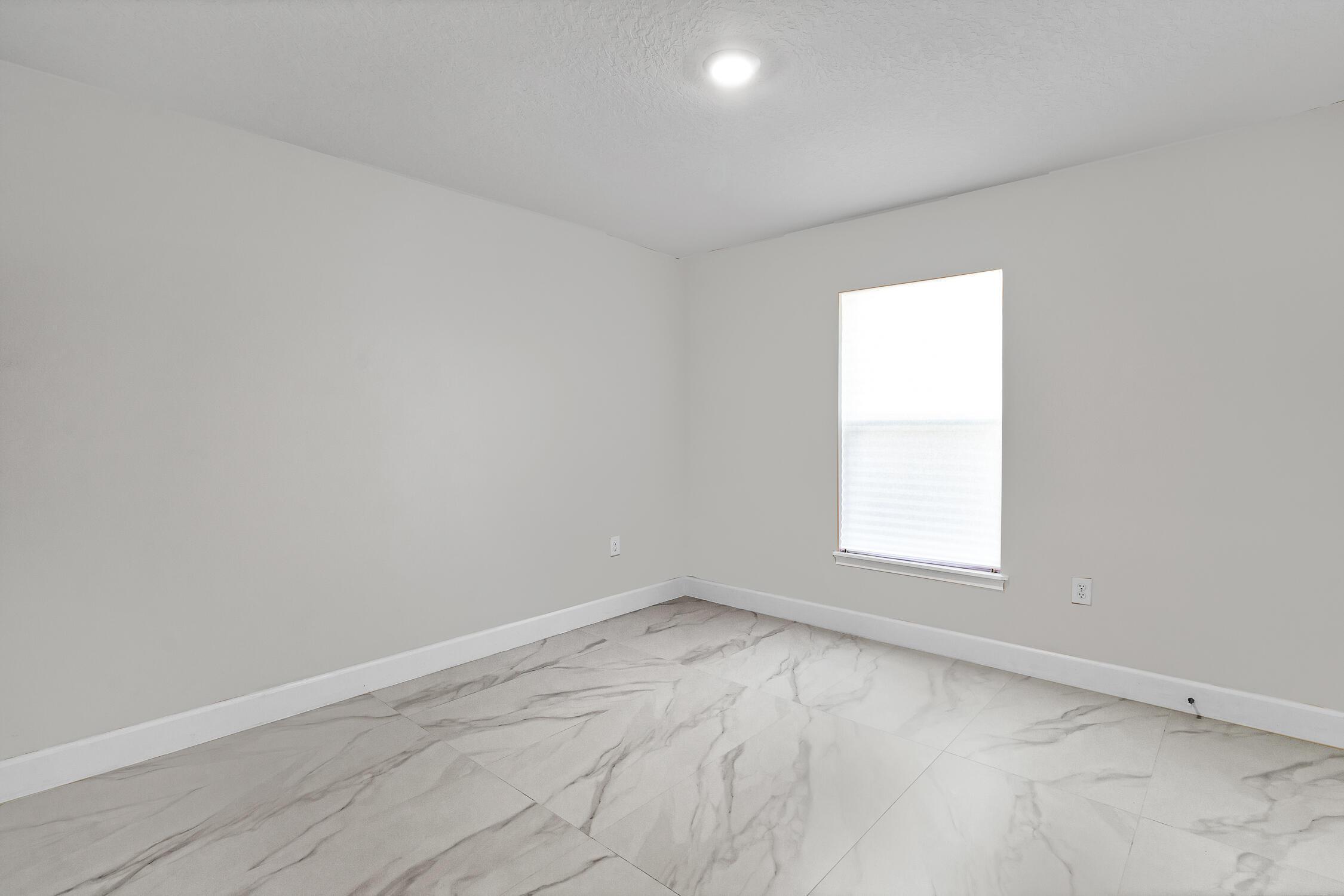 Spring Valley Ave, Sebastian, FL 32958
