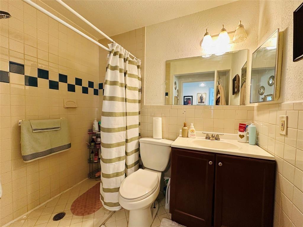 Nw 12th St, Plantation, FL 33322