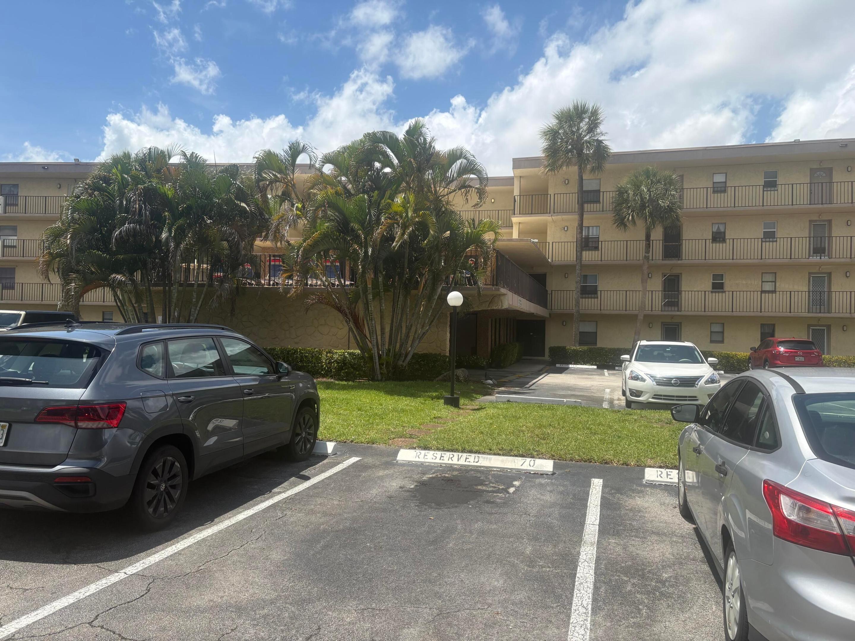 Sw 8th St, Boca Raton, FL 33428