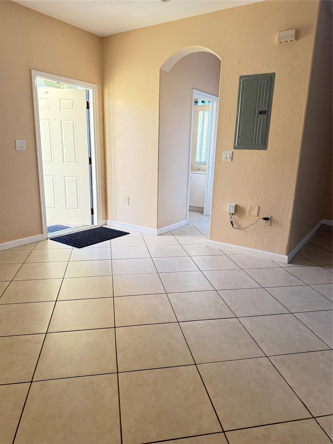 Se 24th Ct, Homestead, FL 33035